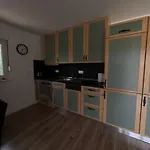 Sasina Kuca 리브노