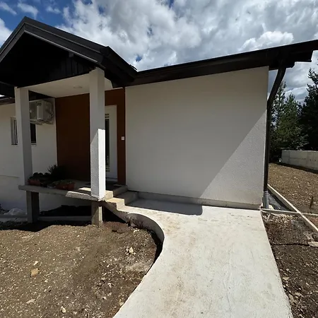 Sasina Kuca Tatil Evi Livno