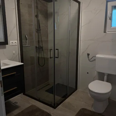 Sasina Kuca Ferienhaus